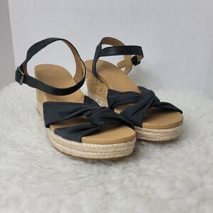UGG Joslyn Women’s Sandals Platform Size 10 Wedge Cork Heel Leather Canvas Shoes